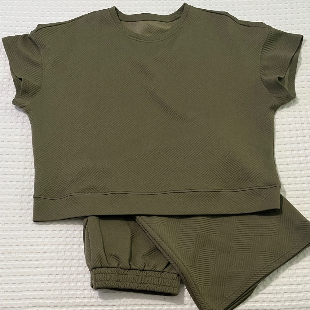 Amazon Olive Green Short Sleeve Sweatshirt Set